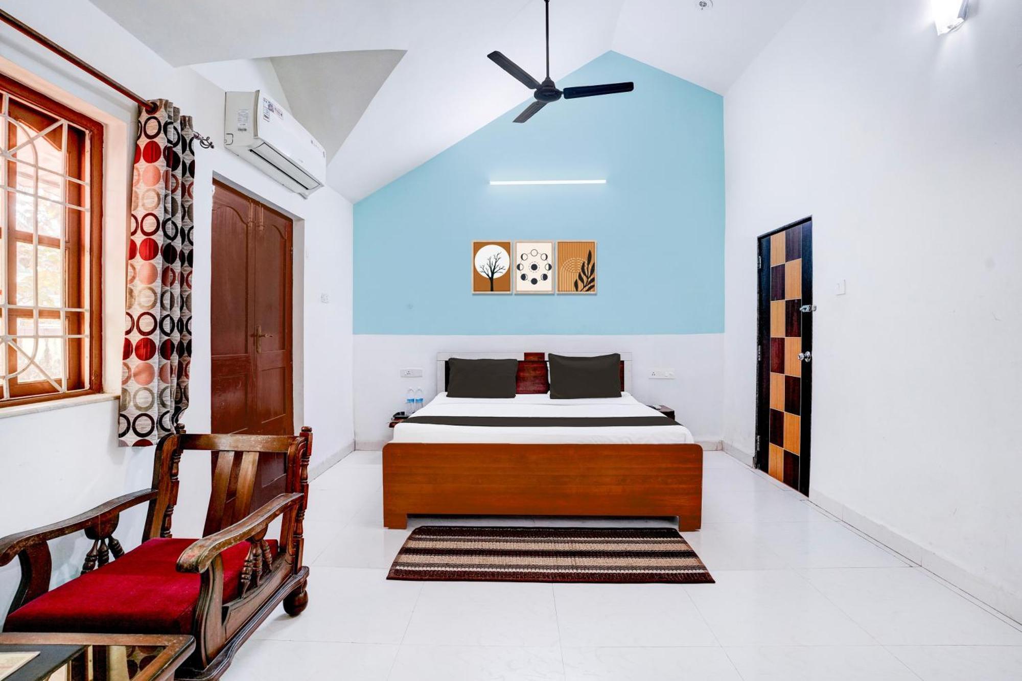 Oyo Flagship Triple Beach Guest House Benaulim Exteriör bild