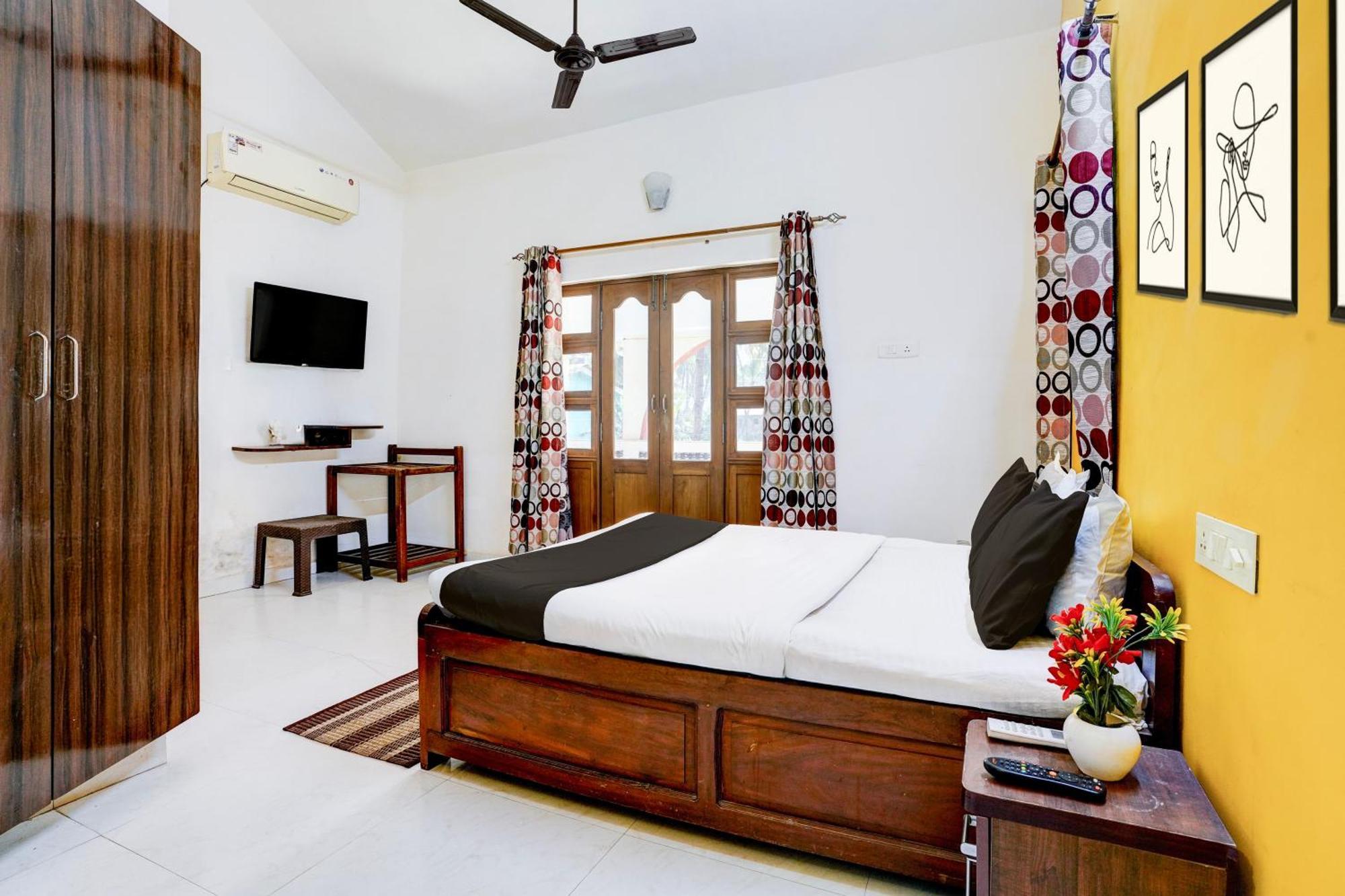 Oyo Flagship Triple Beach Guest House Benaulim Exteriör bild