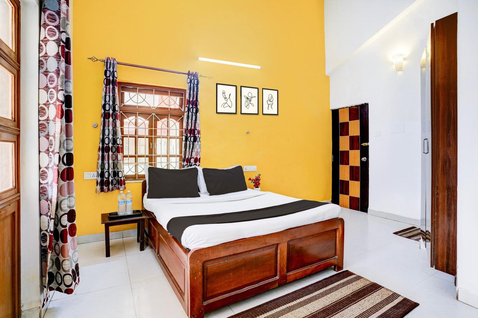 Oyo Flagship Triple Beach Guest House Benaulim Exteriör bild